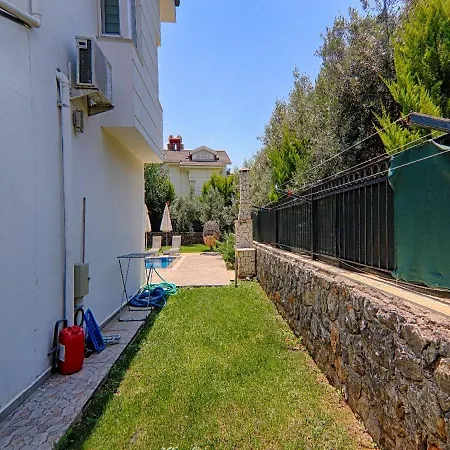 Muhteşem Konum, özel Havuz, çocuk Havuzlu Müstakil Modern Villa *