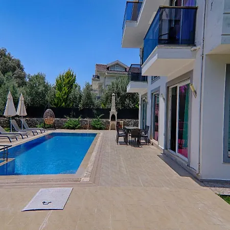 Muhteşem Konum, özel Havuz, çocuk Havuzlu Müstakil Modern Villa
