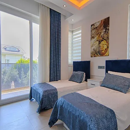 Villa Muhteşem Konum, özel Havuz, çocuk Havuzlu Müstakil Modern Fethiye