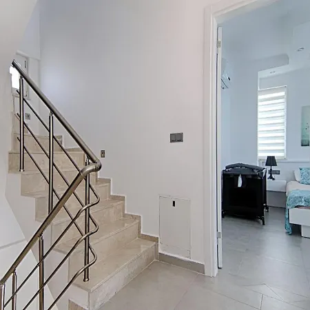 Villa Muhteşem Konum, özel Havuz, çocuk Havuzlu Müstakil Modern Fethiye